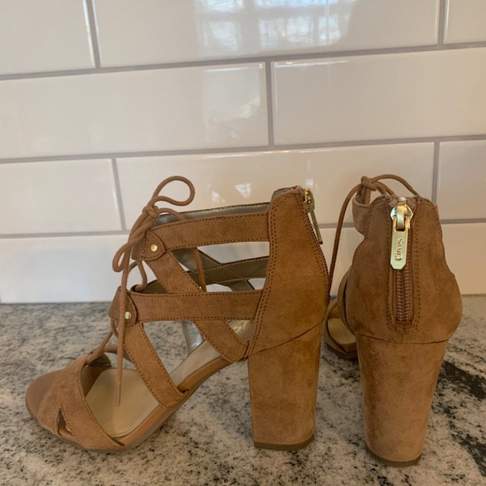 Circus by Sam Edelmam